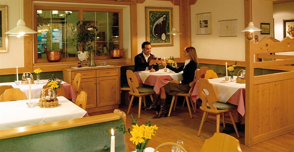 Hotel Dolomiten Dobbiaco Kültér fotó